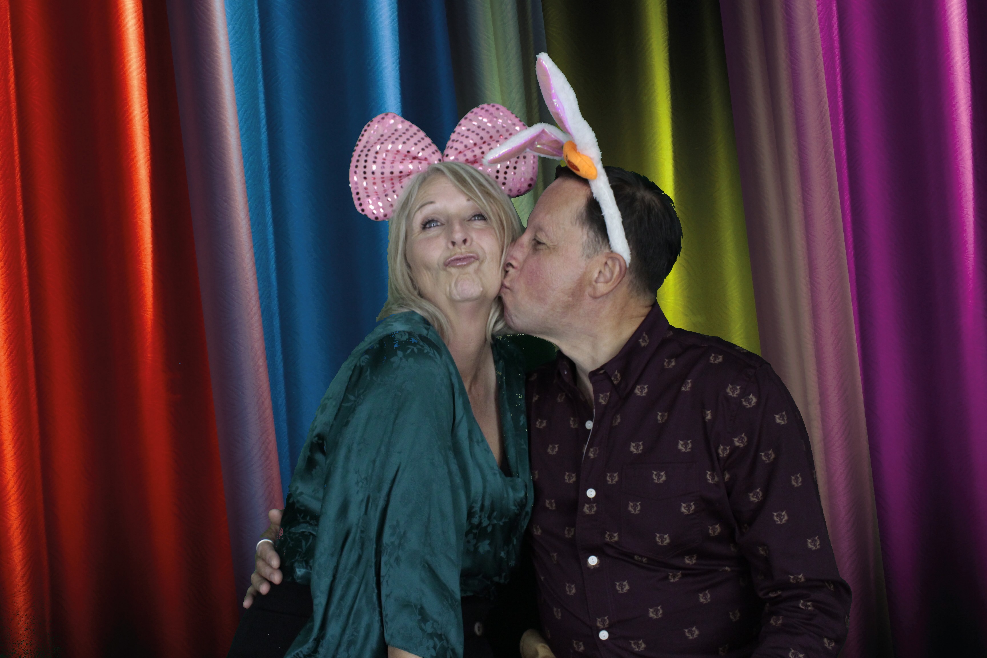 Nikki and Lance's Wedding | View more photos from the event at gallery.myphotoboothexperience.co.uk/u/MyPhotoBoothExperienceLtd/Nikki-and-Lances-Wedding
